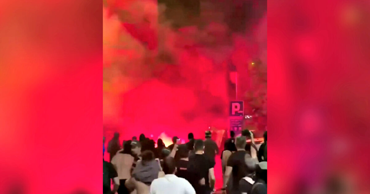 COLOR REVOLUTION IN SERBIA: Chaos in Belgrade and Other Cities, as Globalist Rioters Destroy Ruling Party Offices, Battle Police and Government Supporters (VIDEOS)