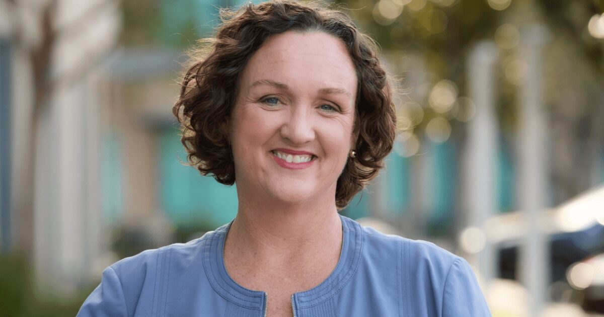 Katie Porter Has Bizarre Meltdown During California Governor Candidate Interview (Video)