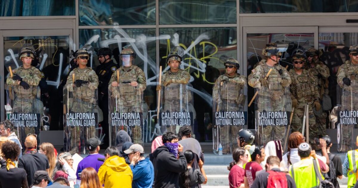 Sedition: MSNBC Reporter Opines Military Will Turn on Trump, Urges Young People Against Joining Over Deployment of National Guard Troops to Protect ICE Agents and Facilities