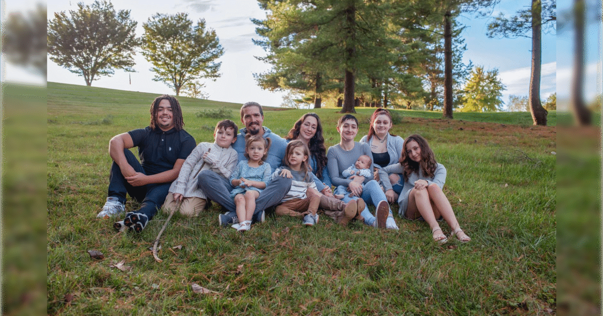 J6 Patriot Luke Hoffman And His Family Of Eight Need Our Help To Rebuild After The Injustice Inflicted By The Biden Regime
